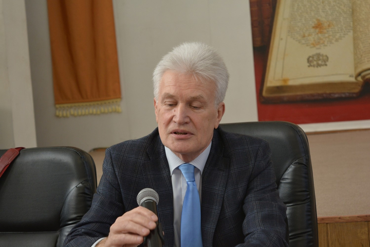Член общественной палаты Юрий Голуб