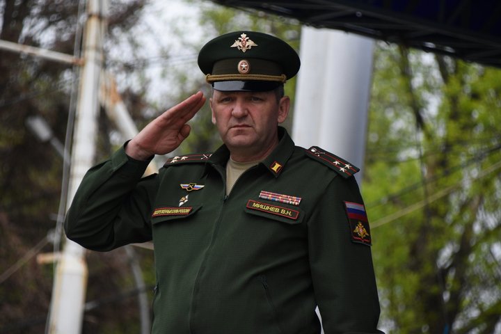 Полковник Валерий Мишнев