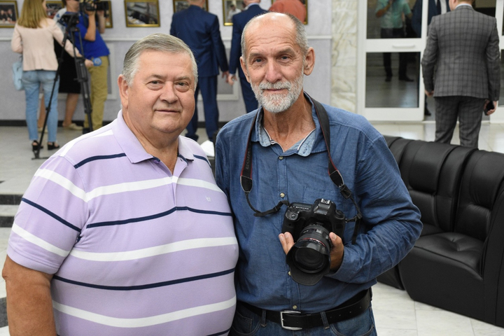 Саратовский фотокорреспондент Николай Титов (справа)