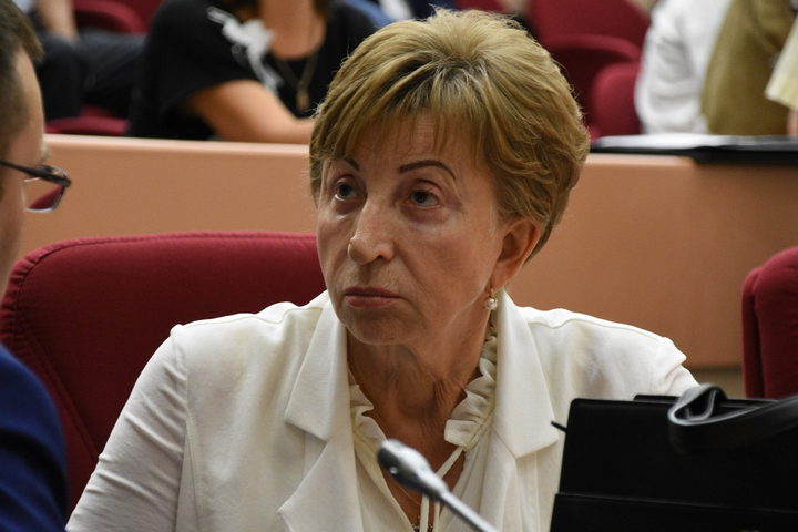Депутат Зинаида Самсонова