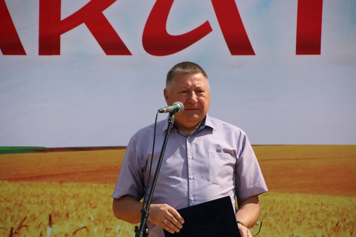 председатель областной думы Александр Романов