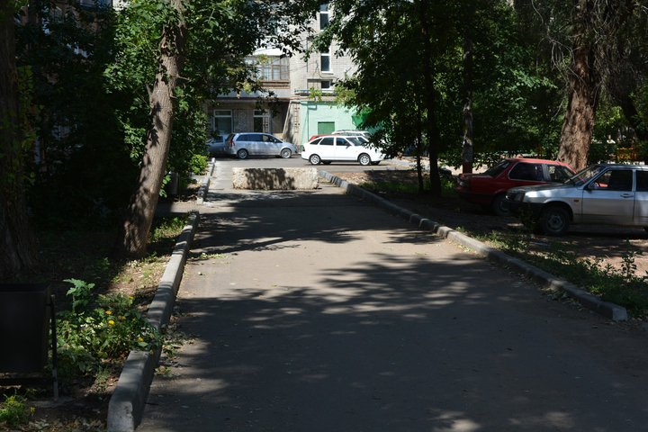 улица Горького, 45 и 47, улица Петровская, 64 и улица Тельмана, 1
