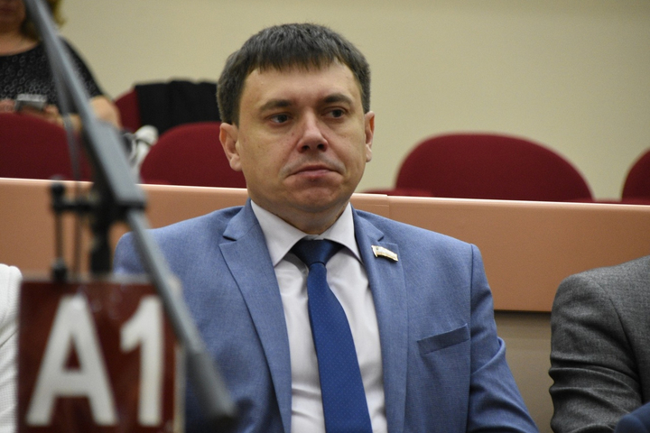 Министр строительства и ЖКХ области Павел Мигачев