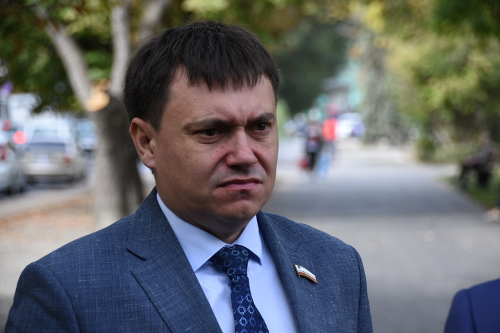 министр строительства и ЖКХ Павел Мигачев