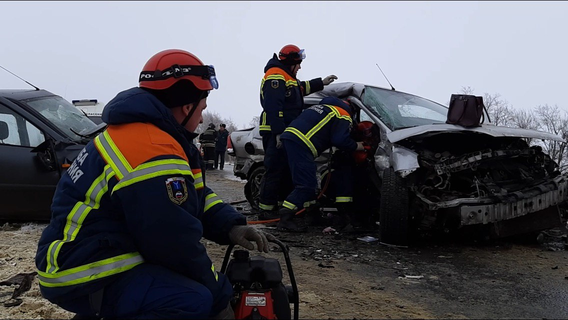 Авария на трассе саратов сегодня. ДТП В Татищевском районе Саратовской области.