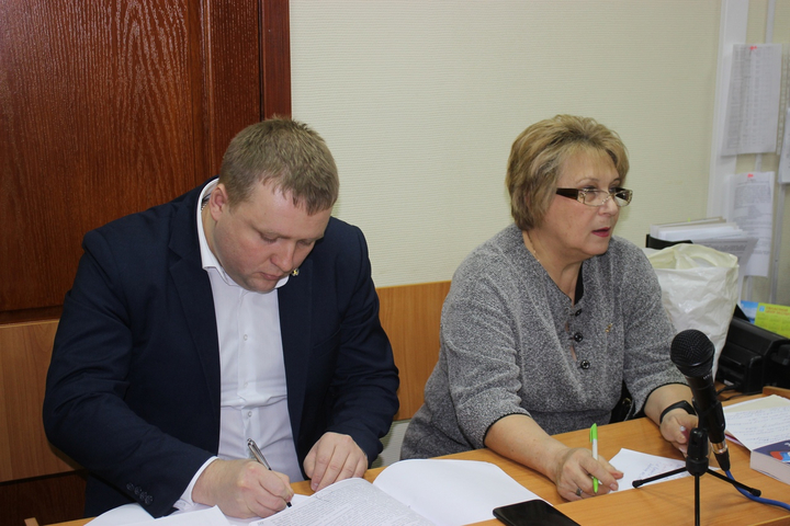Адвокаты Алексей Командиров и Нина Царева