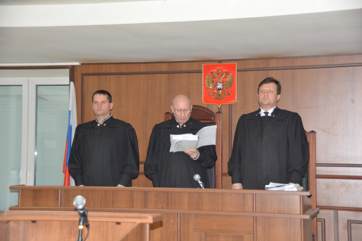 
Коллегия судей во главе с Геннадием Кобозевым
