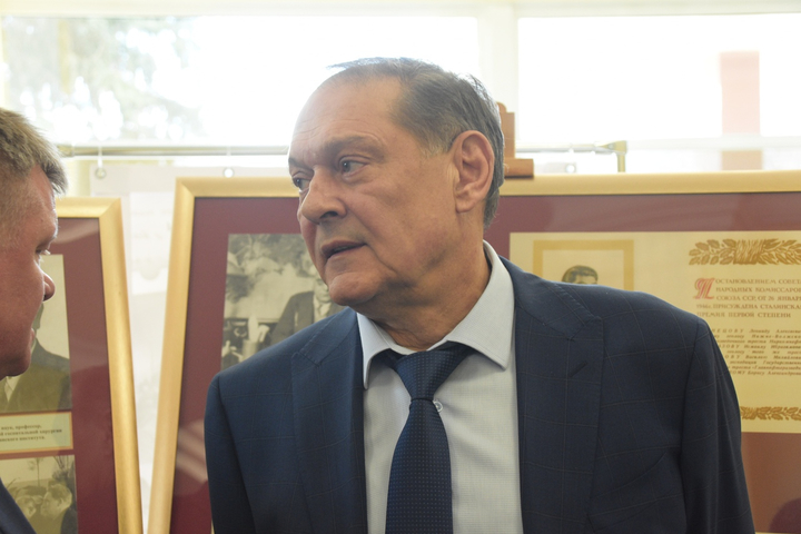 Председатель регионального правительства Александр Стрелюхин