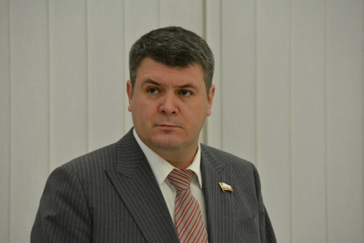 Министр цифрового развития Адель Славутин