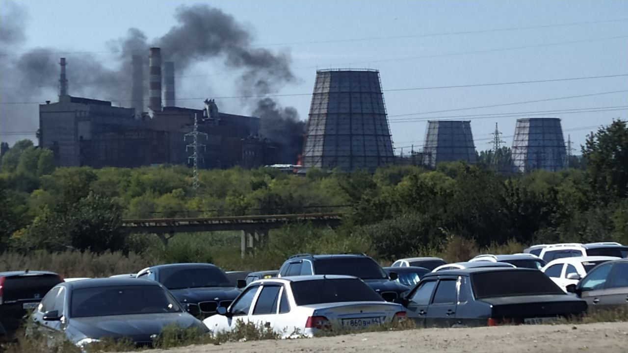 На территории ТЭЦ-2 вспыхнул пожар, который приехали тушить 14 машин |  02.09.2020 | Саратов - БезФормата