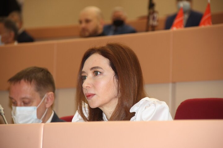 Депутат областной думы Юлия Литневская