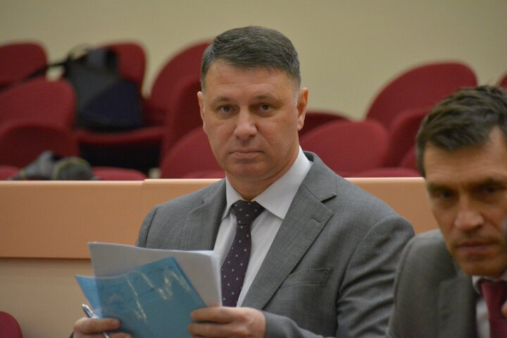 Заместитель председателя правительства - министр образования Саратовской области Михаил Орлов