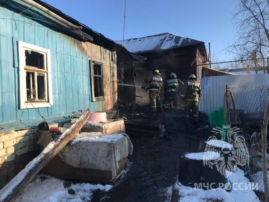 В Аткарске полностью сгорел дом: есть погибшие — ИА «Версия-Саратов»