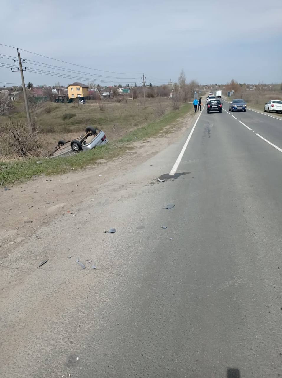 На Кумысной поляне столкнулись две отечественные легковушки, одна из  которых перевернулась: есть пострадавший | 20.04.2023 | Саратов - БезФормата