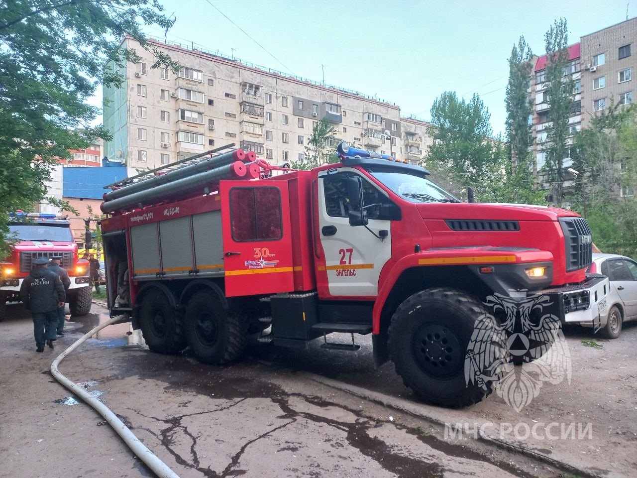 В Энгельсе прогремел взрыв газа в девятиэтажном доме: двое пенсионеров  получили тяжелые ожоги, эвакуировано 30 человек — ИА «Версия-Саратов»