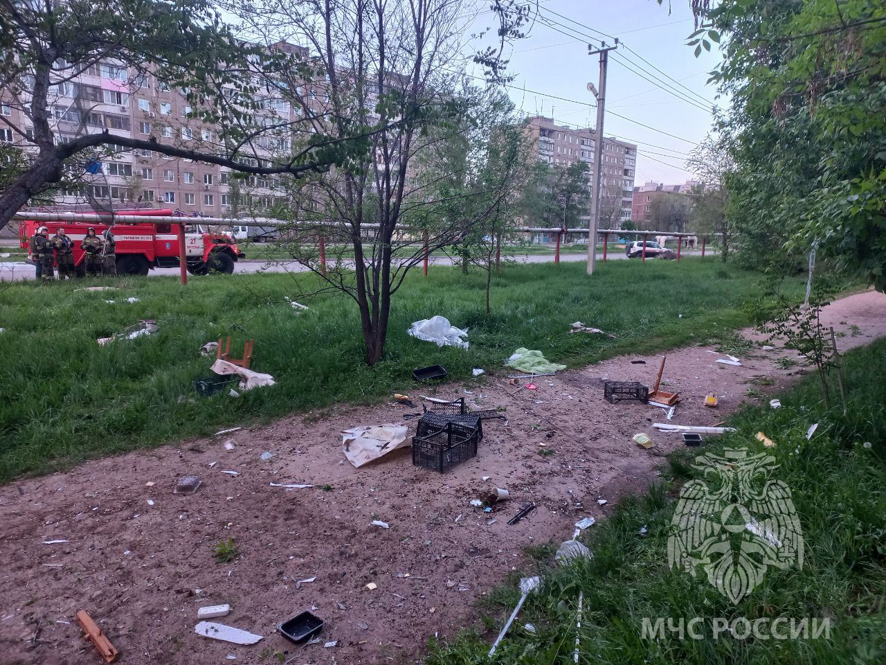 В Энгельсе прогремел взрыв газа в девятиэтажном доме: двое пенсионеров  получили тяжелые ожоги, эвакуировано 30 человек — ИА «Версия-Саратов»