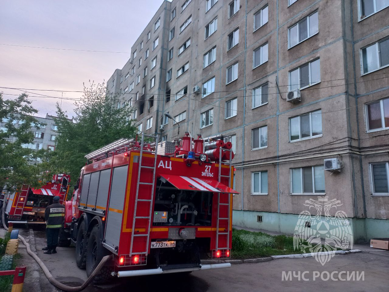 В Энгельсе прогремел взрыв газа в девятиэтажном доме: двое пенсионеров  получили тяжелые ожоги, эвакуировано 30 человек — ИА «Версия-Саратов»