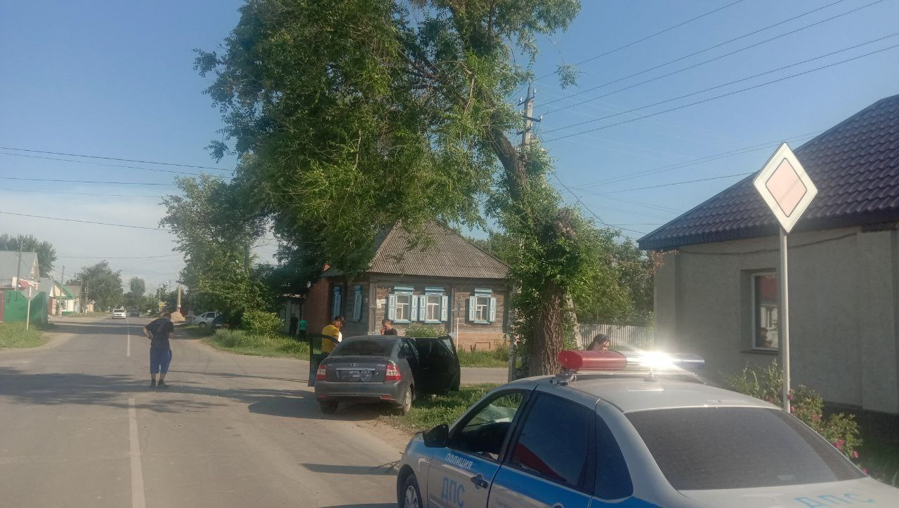 Четыре человека пострадали в ДТП в Марксе: чиновник рассказал, какие травмы  получили пятимесячный младенец и шестилетний мальчик — ИА «Версия-Саратов»