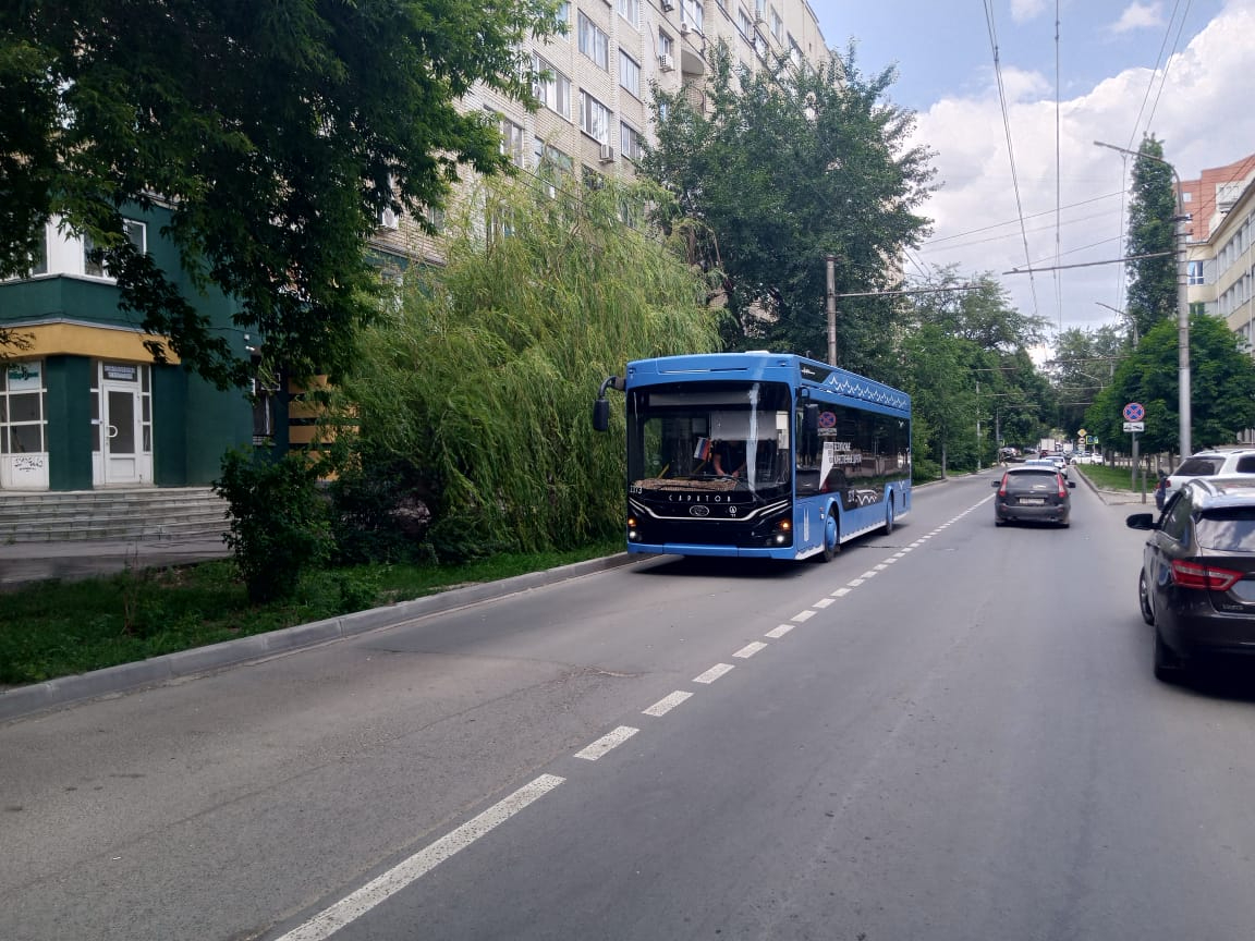 В Солнечном-2 подросток на электросамокате протаранил «ГАЗель» и попал в  больницу — ИА «Версия-Саратов»