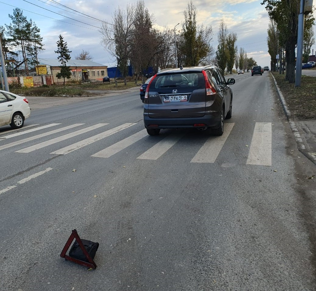 За сутки на дорогах областного центра пострадали три пешехода и пожилой  велосипедист — ИА «Версия-Саратов»