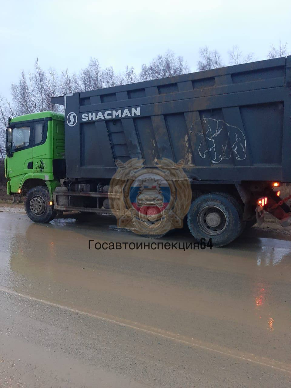 В Гагаринском районе произошло жесткое столкновение двух грузовиков: есть  пострадавший — ИА «Версия-Саратов»