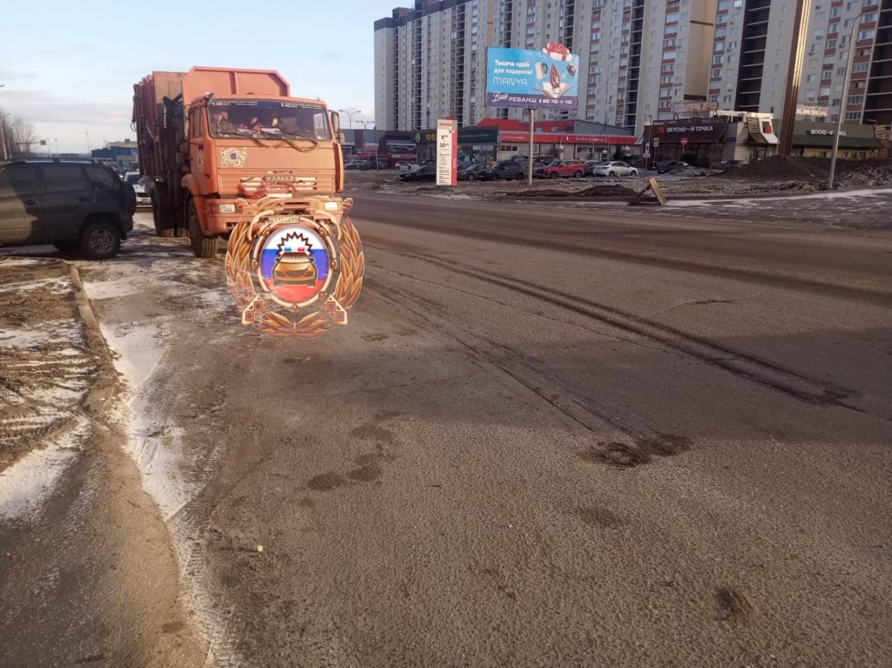 В Саратове мусоровоз сбил мужчину, а женщина пострадала в ДТП возле  больницы — ИА «Версия-Саратов»