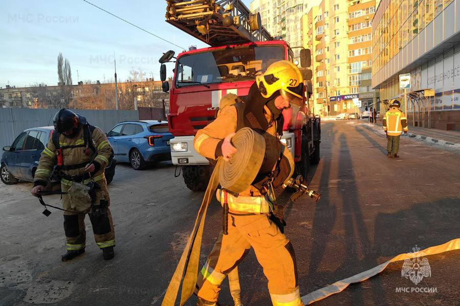 Энгельс 2 сегодня. 2021. Авария в энгельсе вчера вечером. Новый город. Энгельс 2 сегодня.
