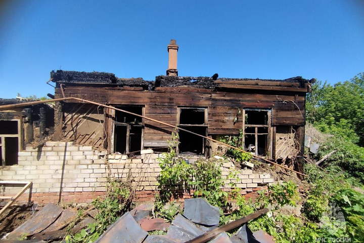 Пожар в посёлке Юриш / &copy; ГУ МЧС по Саратовской области