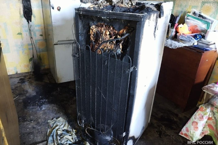 Пожар на Огородной / &copy; ГУ МЧС по Саратовской области