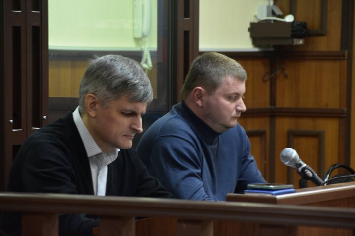 Адвокат Роман Миронов и Антон Хриченко