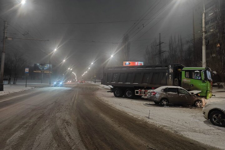 ДТП на Московском шоссе / © УГИБДД по Саратовской области