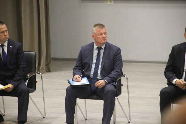 Глава Саратова Михаил Исаев (в центре)