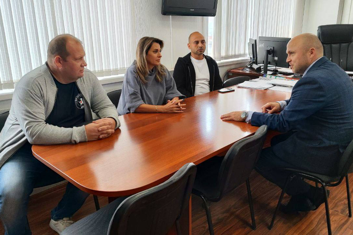 Встреча с предпринимателями Горпарка по версии саратовских властей / © saratovmer.ru