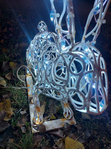 ржавая фигура в пешеходной зоне на Рахова / © ИА «Версия-Саратов»