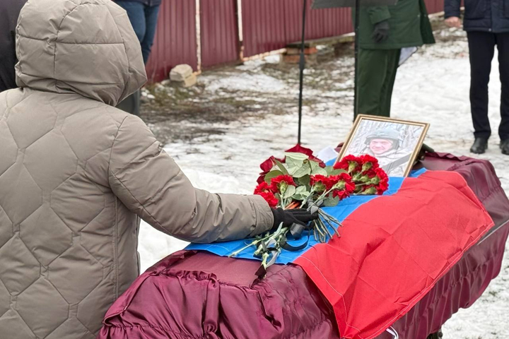 Похороны Евгения Драничкина / &copy; Telegram-канал администрации Краснокуткого района