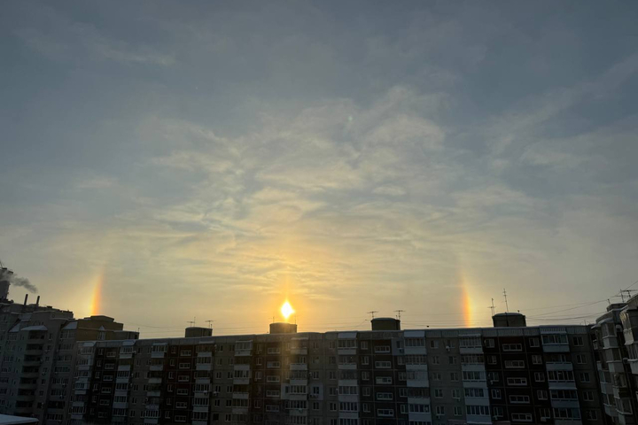 &copy; Telegram-канал Саратов: Открылось/Закрылось