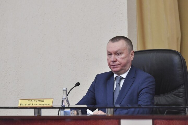 Саратовским чиновникам и силовикам представили нового федерального инспектора, отработавшего в органах безопасности 30 лет