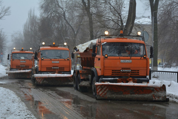 Из-за сильного снегопада саратовцы не смогут вернуться домой из Пензенской области: автобусное сообщение остановлено