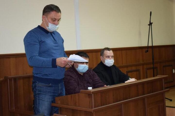 Саратовской областной суд отменил домашний арест прокурору Андрею Пригарову, сочтя его причастность к взятке недоказанной