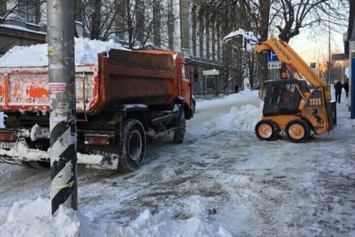 Горожан просят не парковаться на четырех улицах из-за уборки снега
