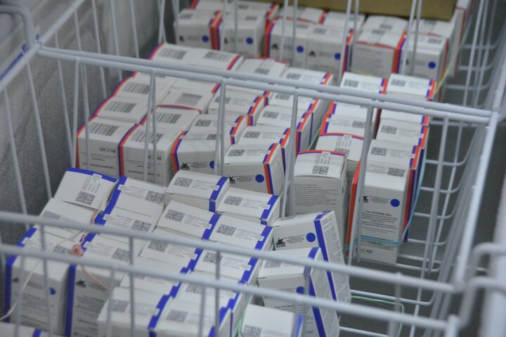 «Чтобы повезло, надо хотя бы лотерейный билет купить»: саратовский министр рассказала о личном опыте вакцинации от ковида