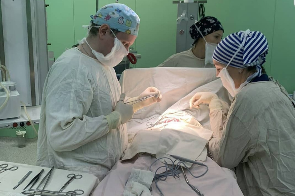 Саратовские врачи достали из желудка двухлетнего мальчика несколько деталей магнитного конструктора