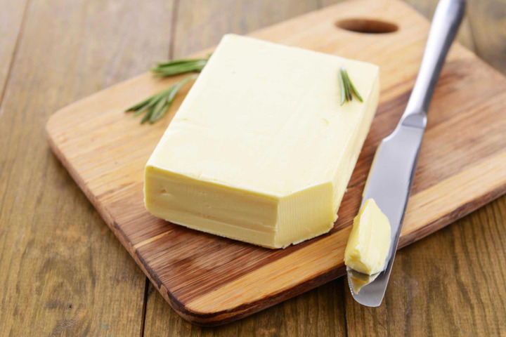 «Пальма» и говяжий жир: только 8 марок сливочного масла из 23 эксперты рекомендовали к покупке
