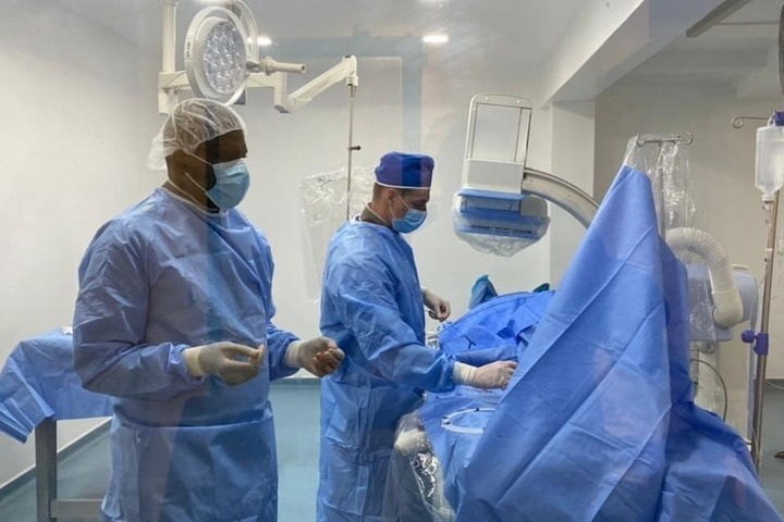 «Не стоит забывать, что это не Европа»: саратовский хирург рассказал, как ему работается единственным русским врачом в африканской стране