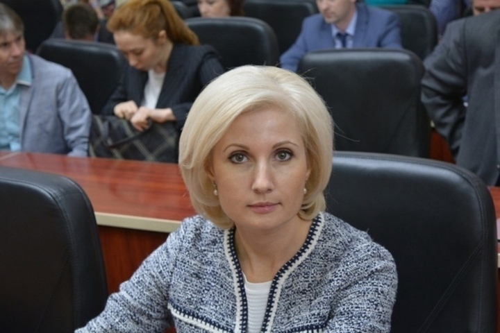 Саратовчанка, работающая заместителем федерального министра труда, заявила, что лишение родительских прав не освобождает от обязанности содержать ребенка