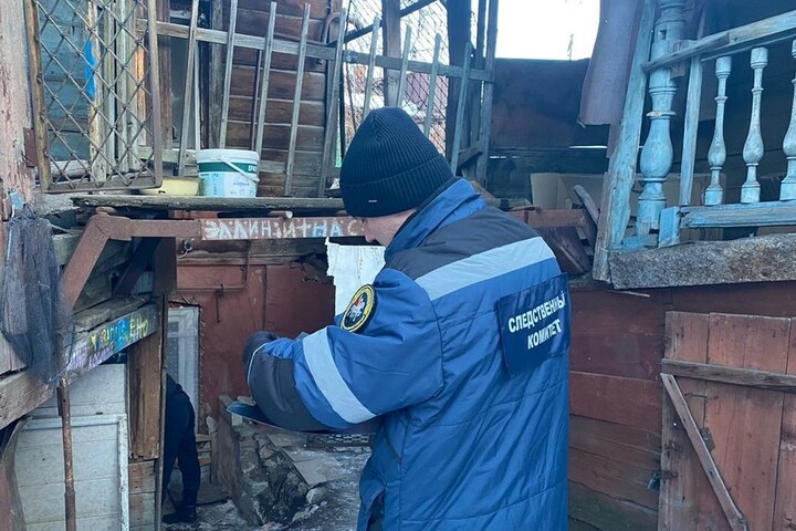 В доме на Соколовой нашли тело убитой женщины с рублеными ранами на голове