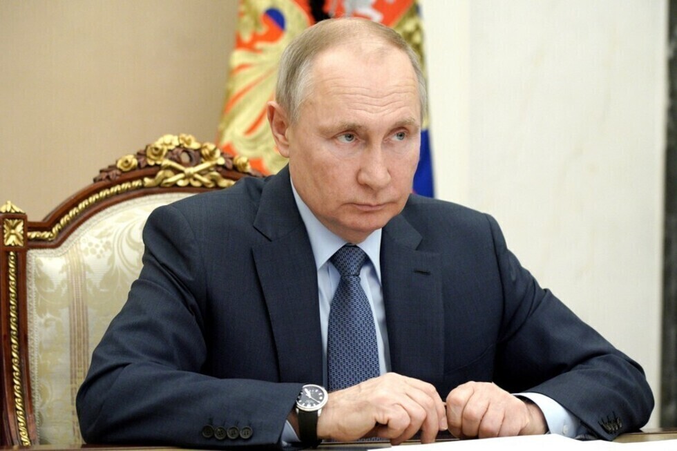 Федеральный министр доложил Владимиру Путину о крупной коммунальной аварии в Саратове