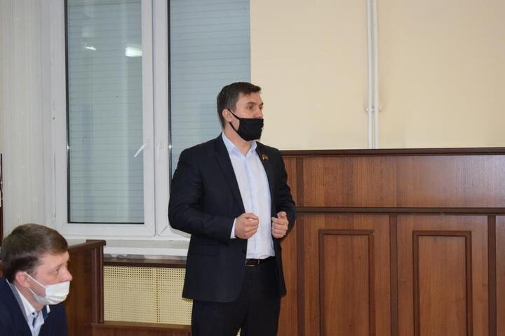 В областном суде пояснили, почему не стали отменять Николаю Бондаренко штраф за участие в несанкционированном митинге