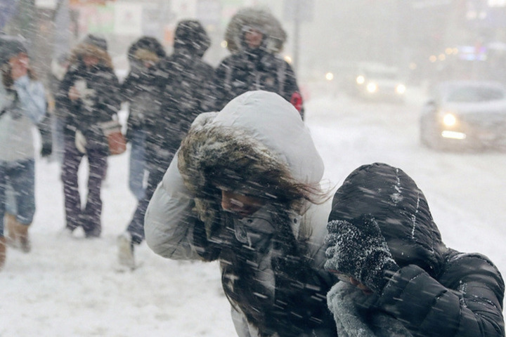 В мэрии вновь предупреждают саратовцев о снегопаде и гололедице на дорогах
