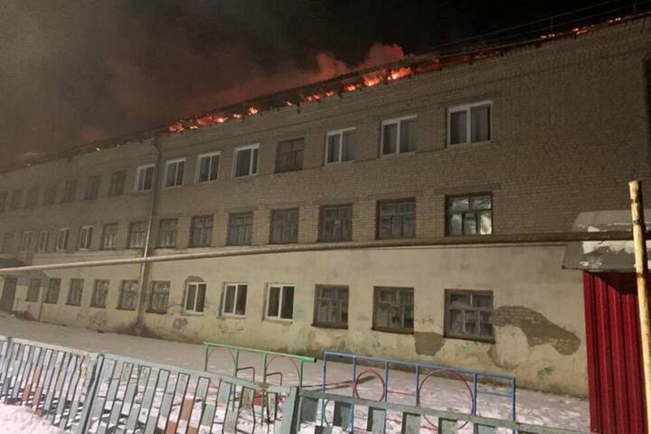 Спустя 40 дней после пожара в правительстве нашли 3,7 миллионов рублей на восстановление школы в Екатериновке